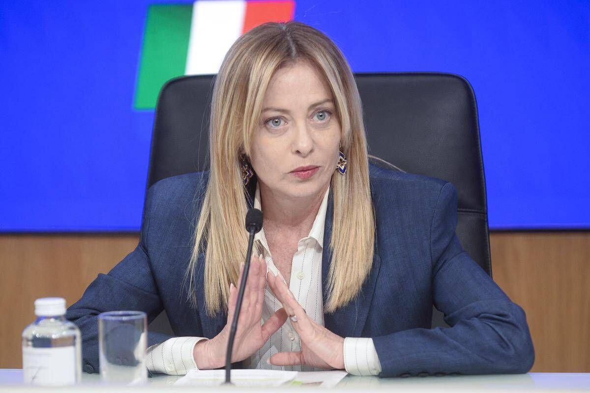 Forum Cernobbio, il sondaggio promuove il governo Meloni e boccia l'opposizione - 