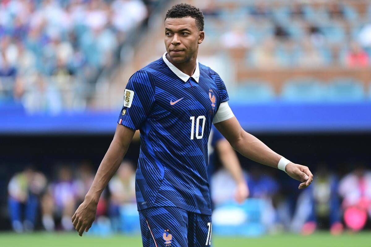 Mbappé: "Io come Ronaldo? La Francia non mi farà mai giocare fino a 41 anni" - 