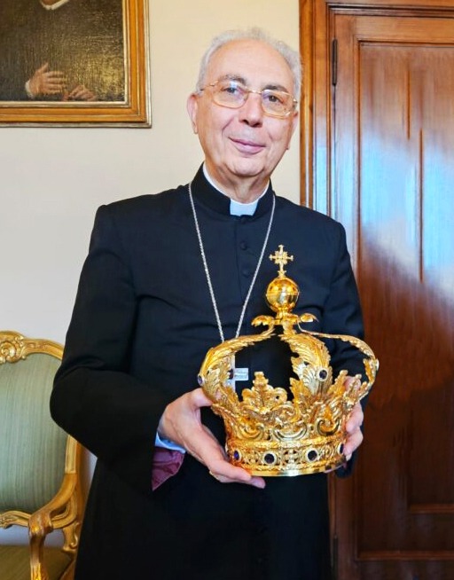 Michele Affidato Corona di Cirinnà Papa Leone - Foto Uff. Stampa Michele Affidato 14.09.2026