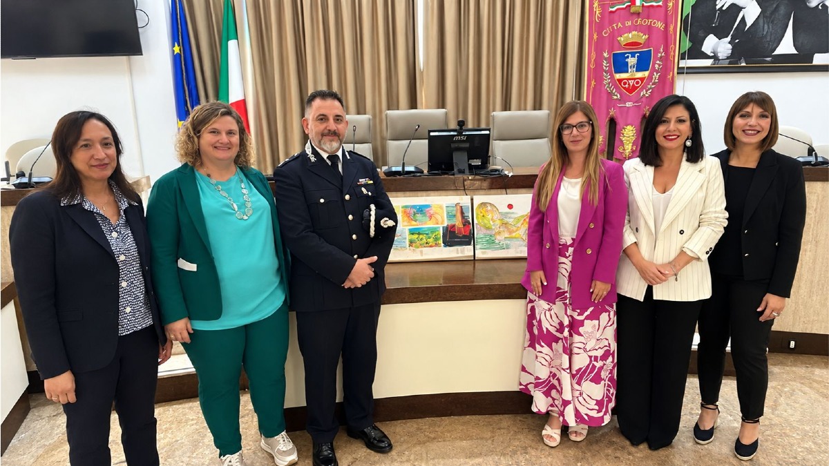 Presentazione Mostra Vinoli - Comune di Crotone 