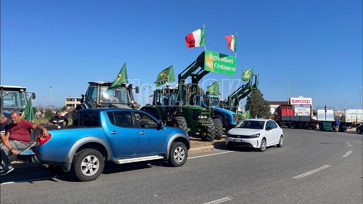 Protesta agricoltori Crotone - Redazione 28.09.2026