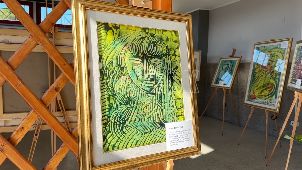 Mostra Vinoli Casa Circond4riale Crotone - Redazione 30.09.2026