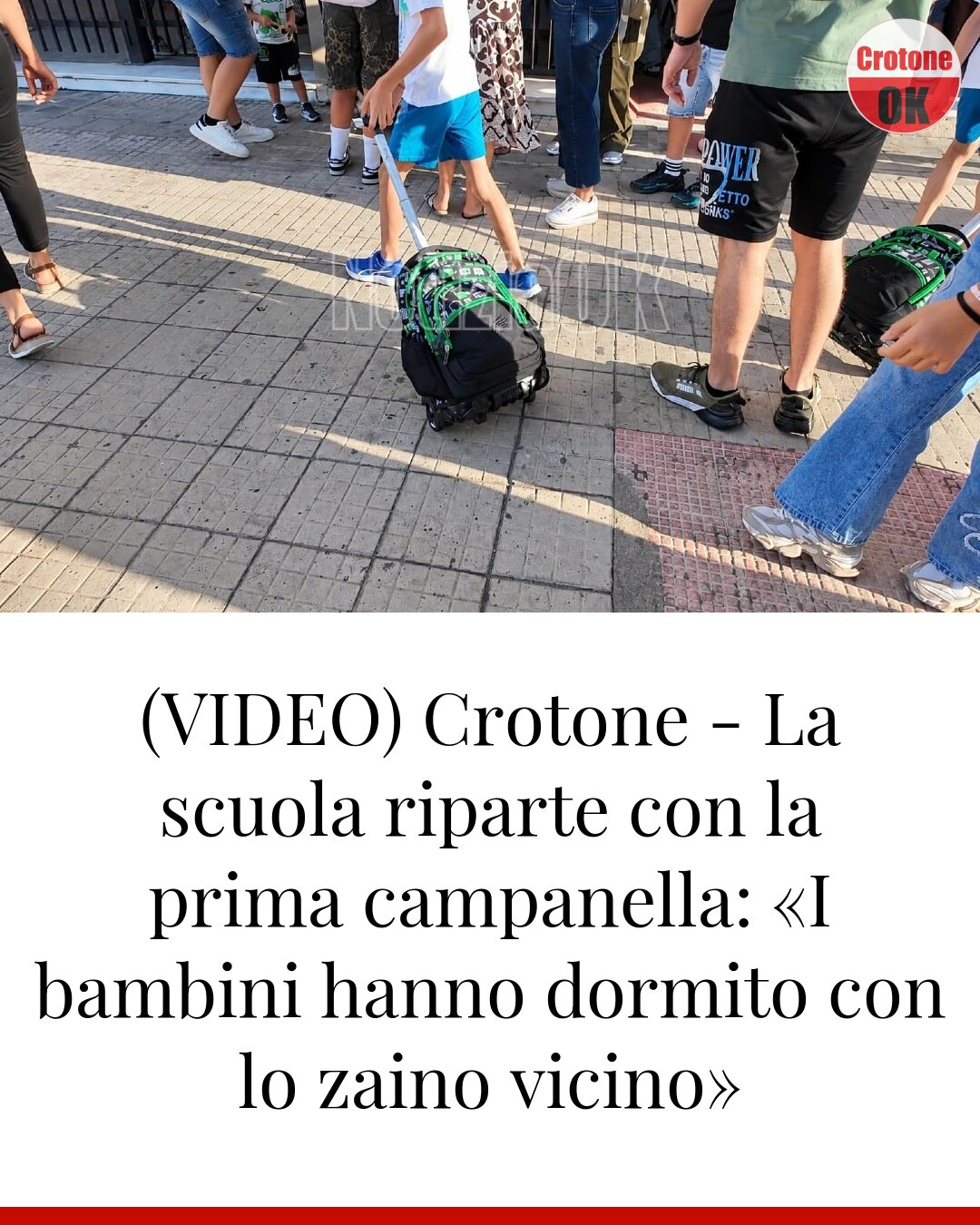 (VIDEO) Crotone - La scuola riparte con la prima campanella: «I bambini hanno dormito con lo zaino vicino»