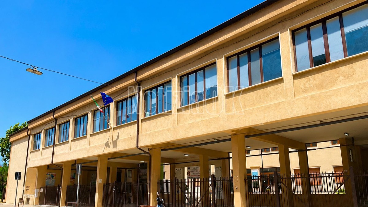 Crotone, nuova vita per la palestra della Vittorio Alfieri: spazio anche alle associazioni sportive - Foto: Redazione 