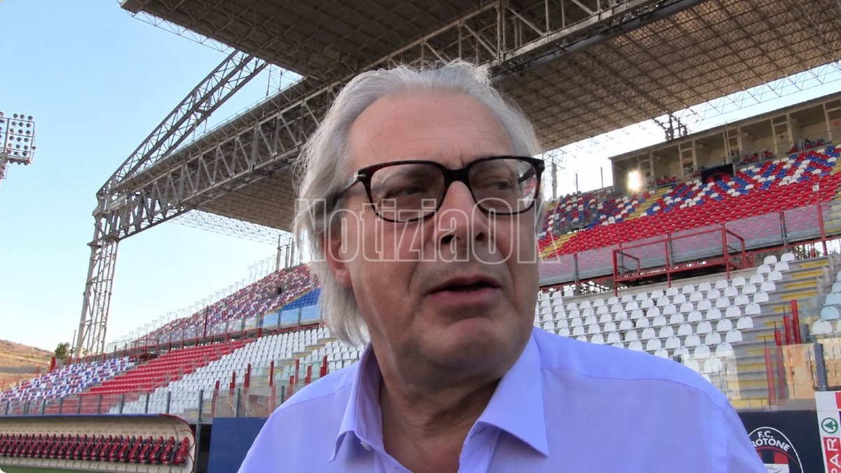 A Vittorio Sgarbi il Premio Speciale Badolato di Calabria contro lo spopolamento - Foto: Redazione 