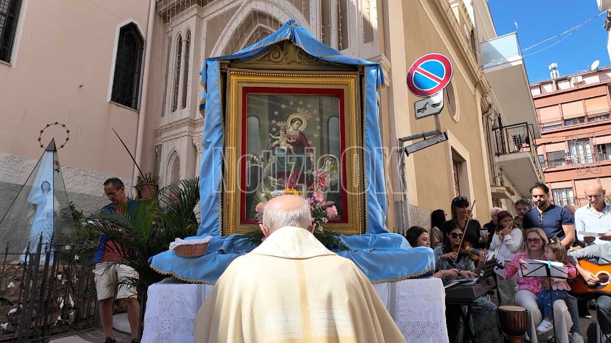 (VIDEO) Crotone - In ginocchio davanti alla Madonna, con San Carlo Acutis: la mattina di fede della Marina - Foto: Redazione 