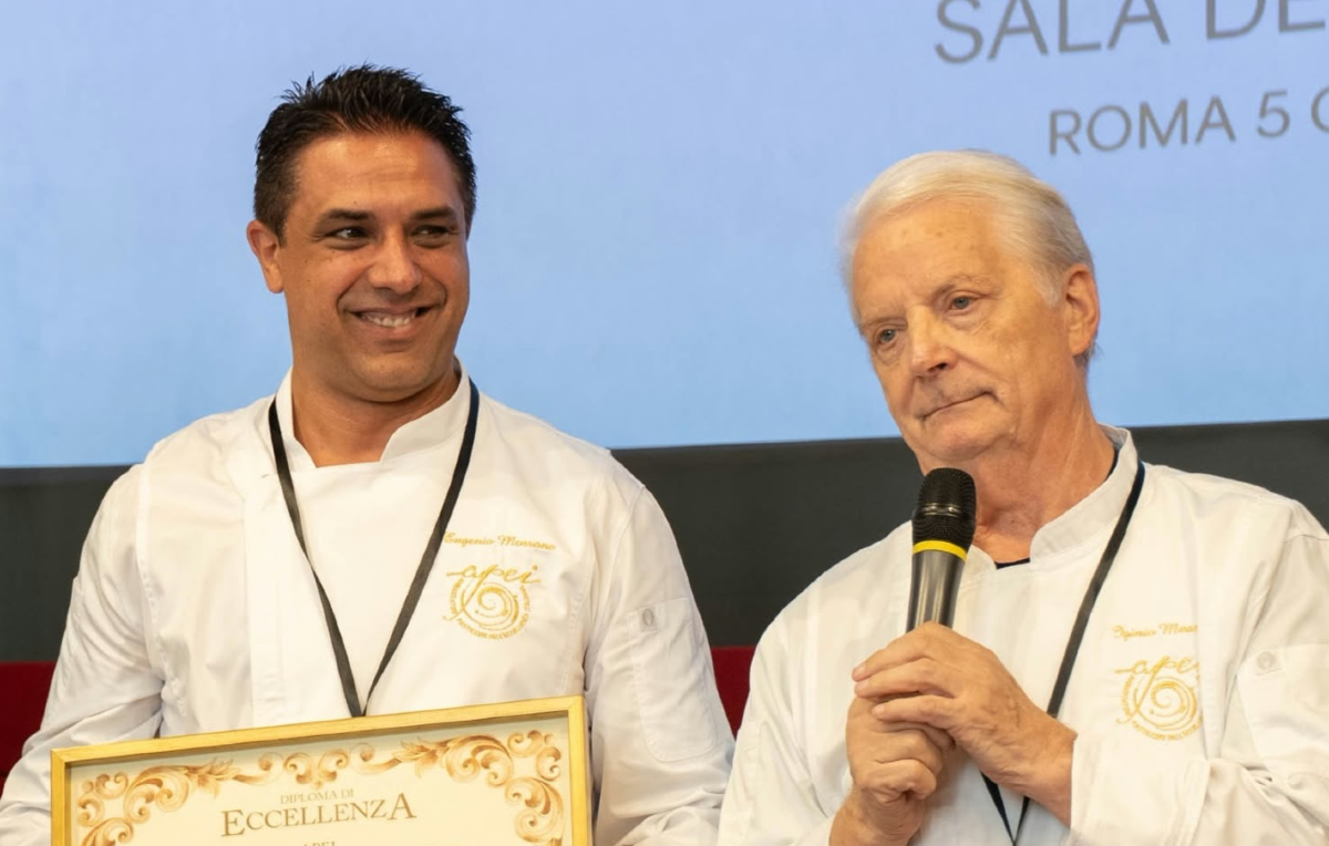 Il catanzarese Eugenio Morrone è il “Gelatiere dell’Anno 2026”: premiato da Iginio Massari - Foto: Uff. Stampa Apei - Ambasciatori Pasticceri dell'Eccellenza Italiana 