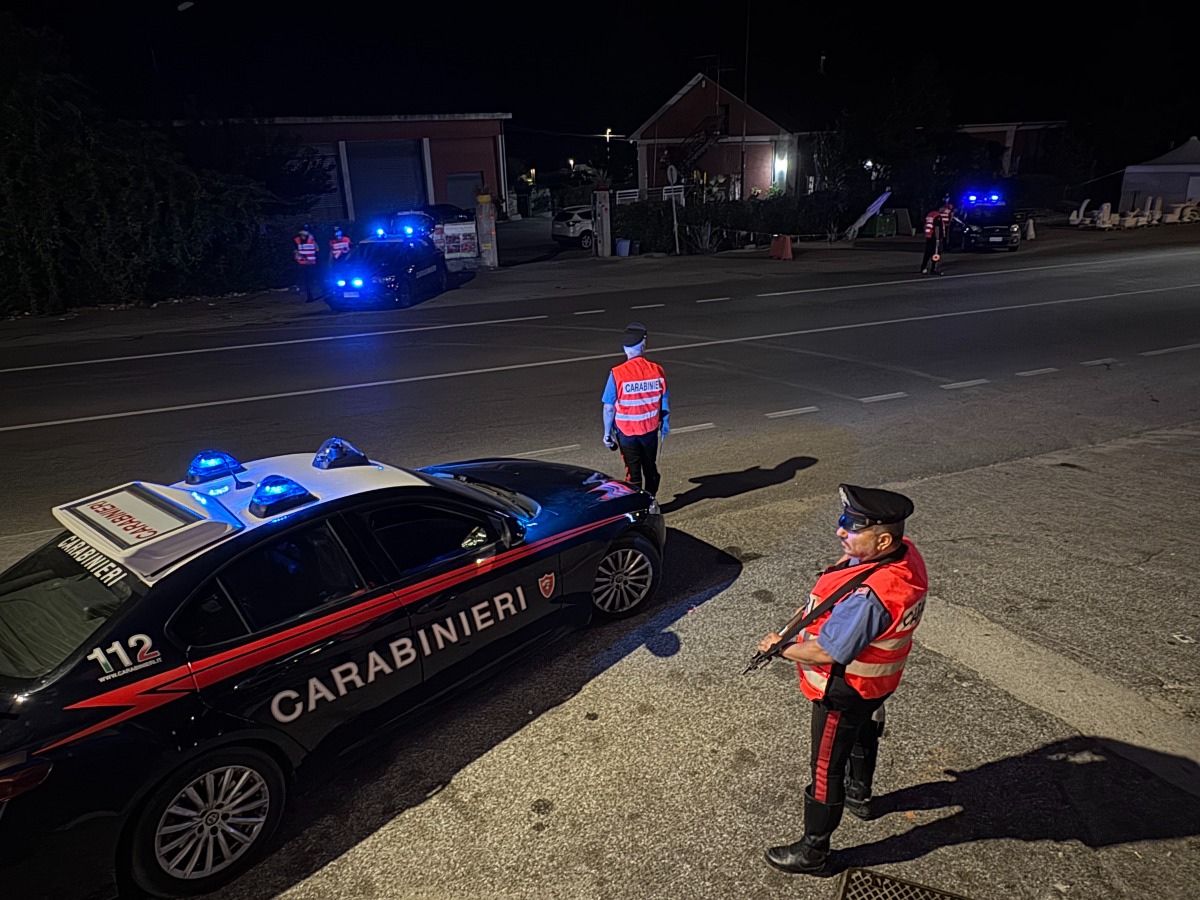 Controlli sulla Statale 106, denunciato un 40enne per guida in stato di ebbrezza - Foto Uff. Stampa Carabinieri 
