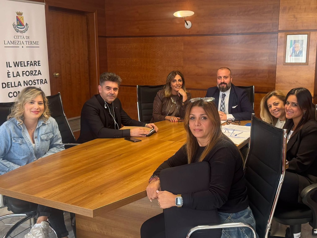 Lamezia Terme, avanti con il Pronto Intervento Sociale: nuovo incontro per attivare il servizio - Foto: Uff. Stampa Domenico Gianturco