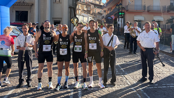 (Foto) Crotone - Gli atleti della Milonrunners protagonisti alla 50 km di Calabria - Foto: Milonrunners