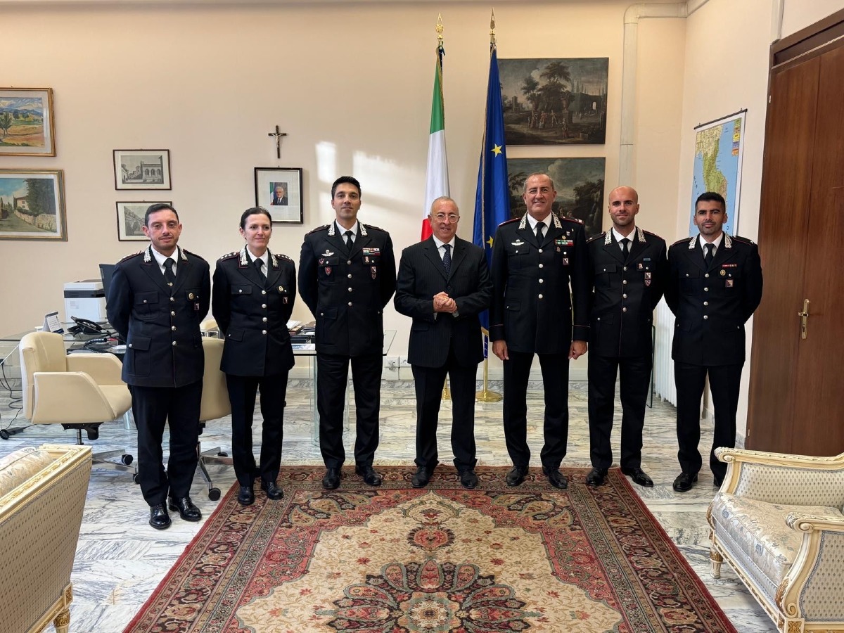 Catanzaro - I nuovi Ufficiali dei Carabinieri incontrano il Prefetto - Foto: Ufficio stampa Carabinieri di Catanzaro