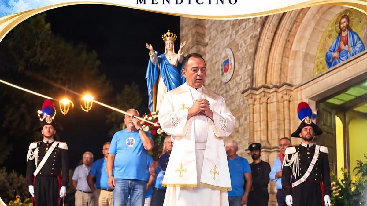 Mendicino, la comunità di San Nicola saluta don Jairo - Foto: Locandina Ufficiale 