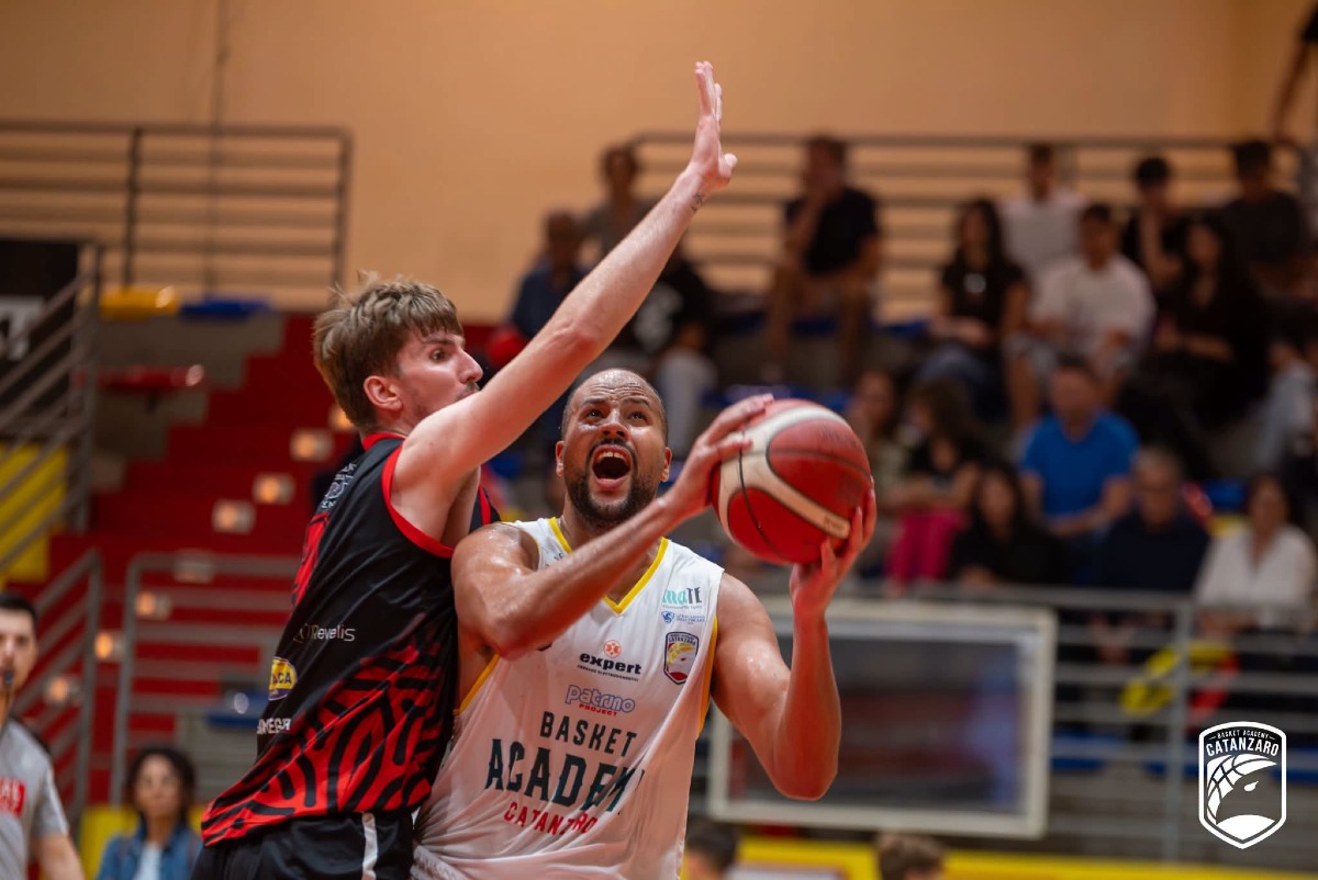 Basket Academy, tris di vittorie e vetta: Bim Bum Rende battuta 79-69 - Foto: Uff. Stampa Basket Academy Catanzaro