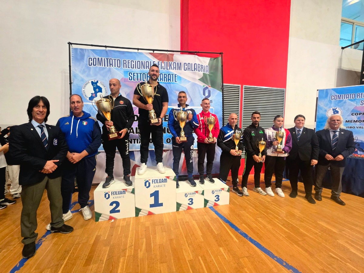 Accademia Karate Crotone, pioggia di medaglie e quinto posto a Vibo Valentia - Foto Uff Stampa Accademia Karate Crotone 