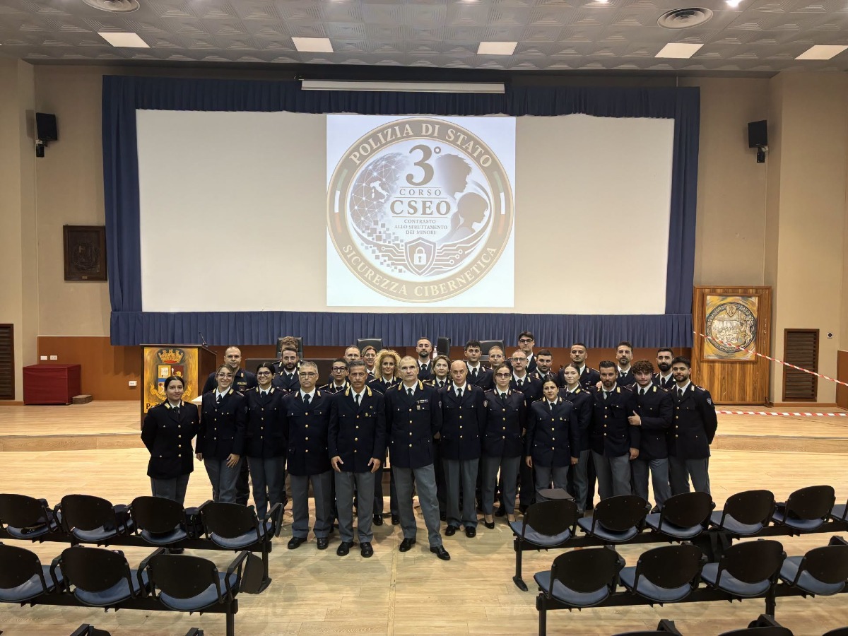 Polizia di Stato, concluso a Vibo Valentia il 3° corso per contrastare lo sfruttamento sessuale dei minori - Foto: Uff. Stampa Questura di Vibo Valentia