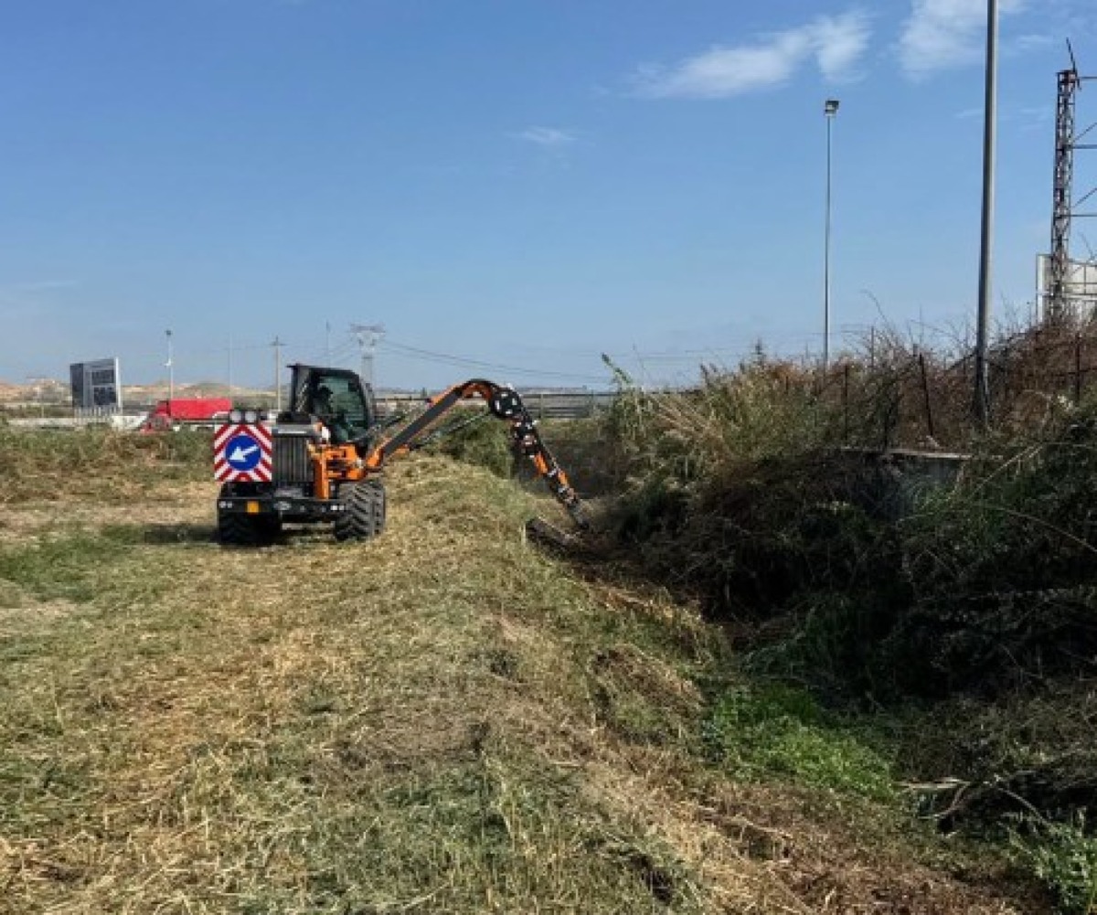 Crotone, il Consorzio di Bonifica interviene sulla rete scolante a Cannoniere - Foto: Uff. Stampa Consorzio di Bonifica della Calabria
