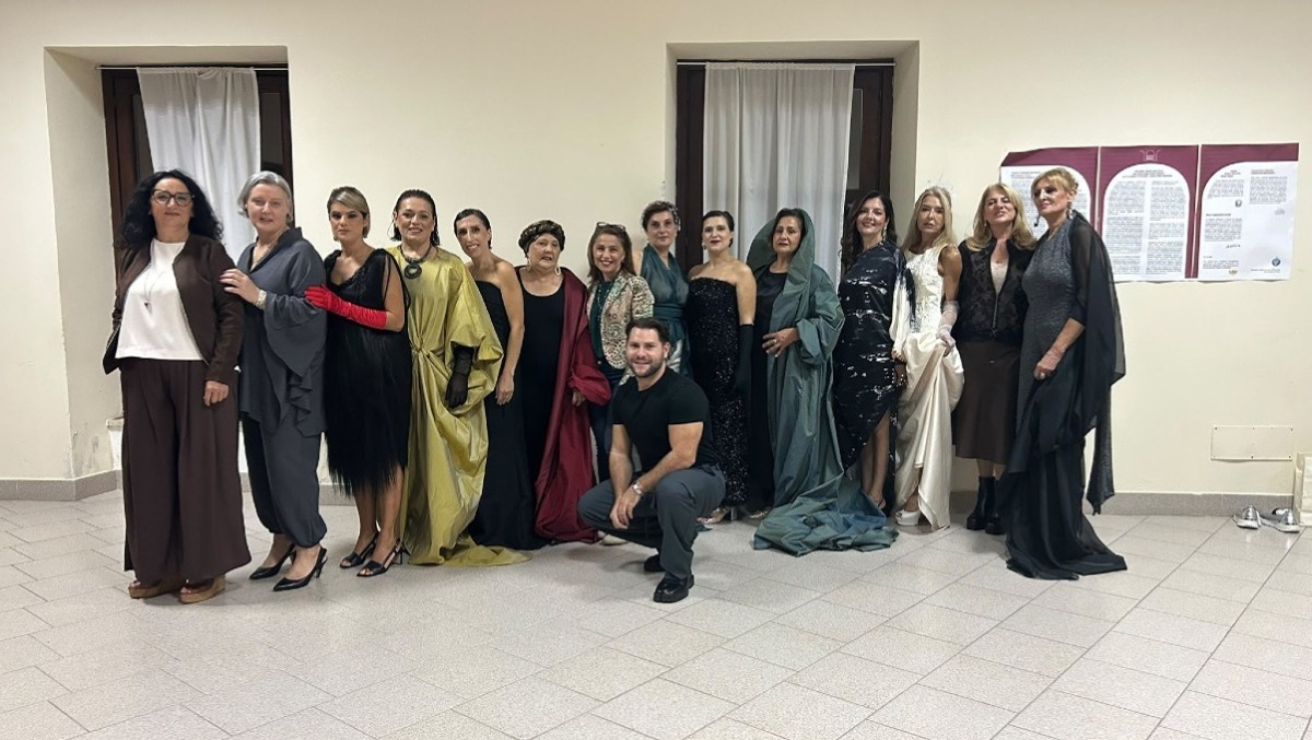 “VIVA, SCELGO DI ESSERCI”: moda e arte unite per sostenere l’Oncologia di Crotone - Foto: Uff. Stampa Rotaract Club Crotone