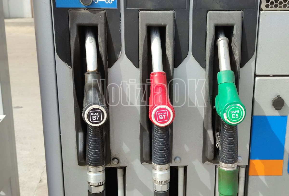 Carburanti, a Cosenza il 51% dei distributori vende la benzina sotto i 2 euro al litro - Foto: Redazione