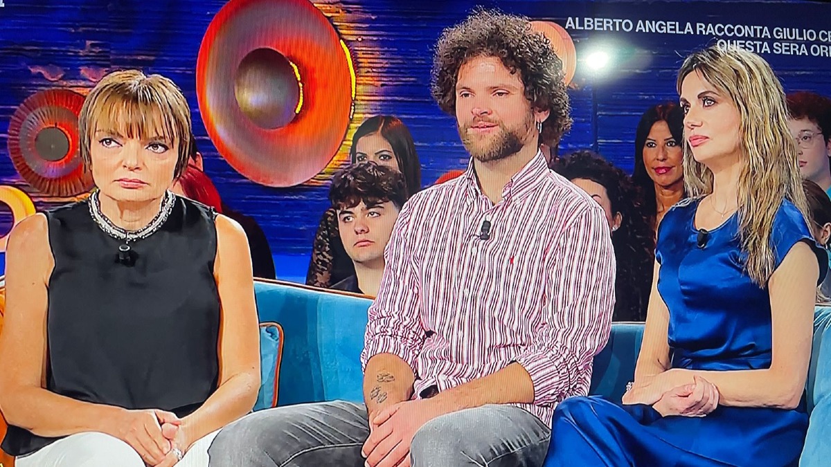Il ragazzo dai pantaloni rosa, Crotone ricorda Andrea Spezzacatena su Rai 1 - 