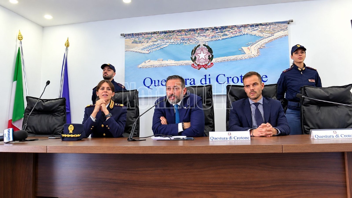 Crotone, il pizzo al market e le minacce: «Richiesto un surplus sull’affitto» - Foto: Redazione 