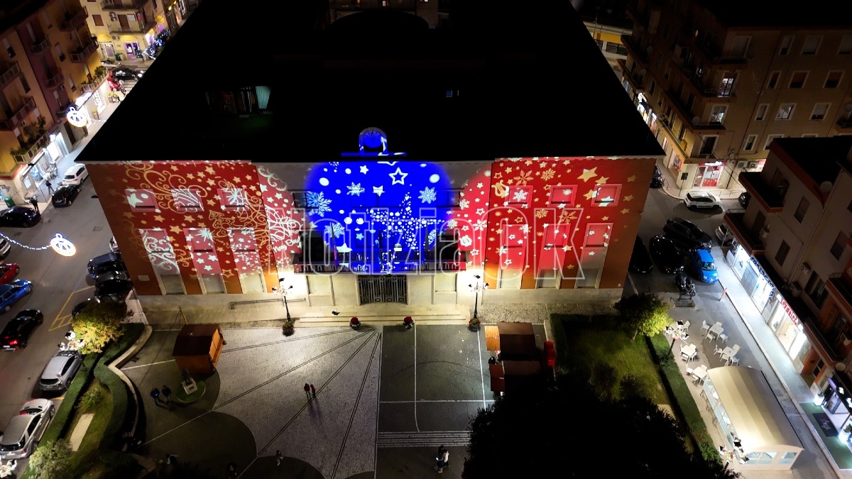 Crotone si prepara al Natale, sul tavolo anche il concerto di Capodanno: si attende il finanziamento regionale - Foto: Redazione