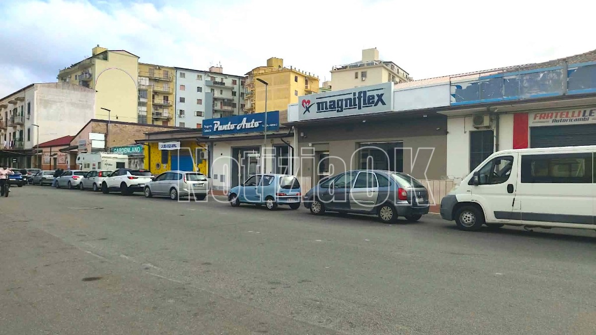Crotone, sciopero che prosegue: auto nuovamente tutte in fila per fare carburante  - Foto: Redazione