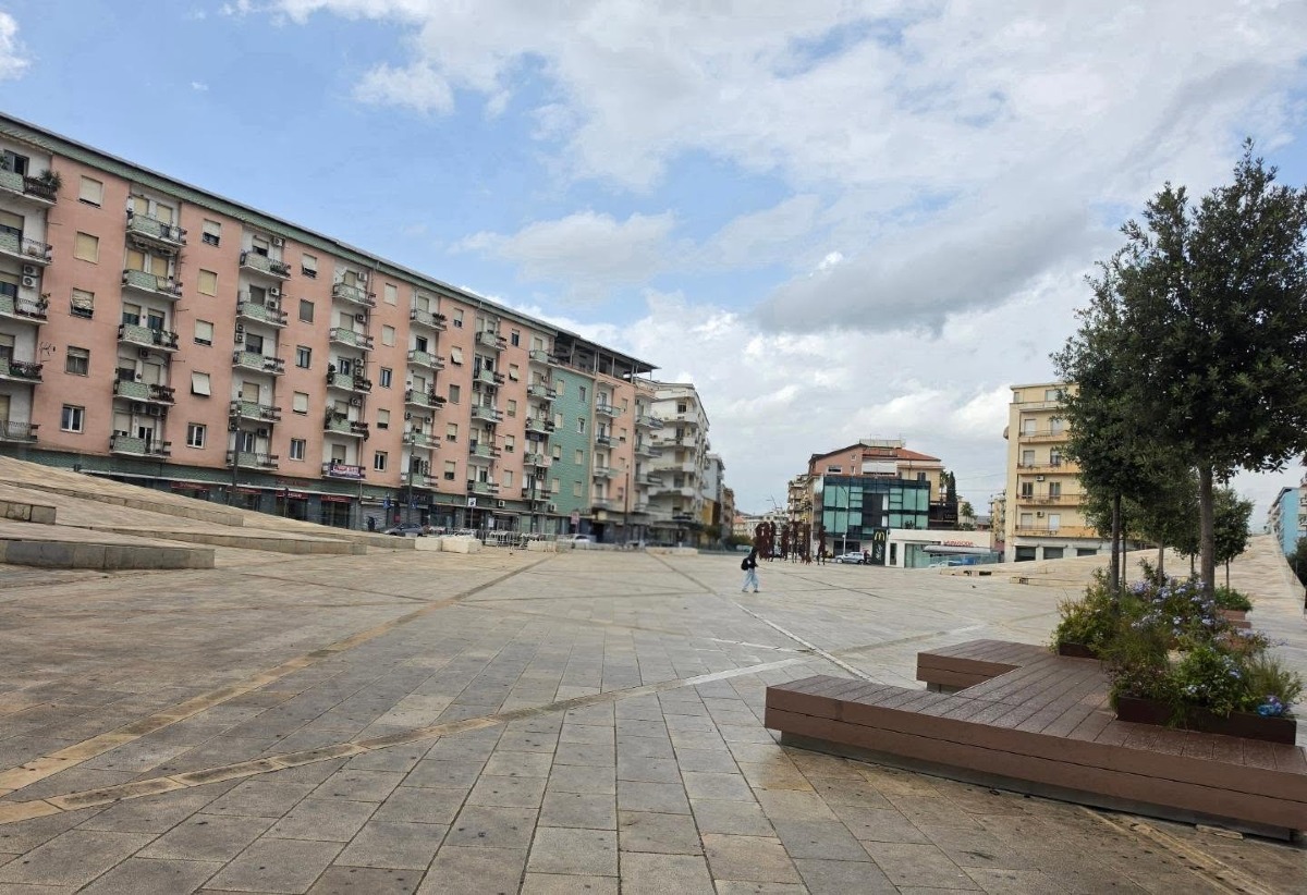 Cosenza, sopralluogo a Piazza Bilotti: il Comune richiama Quick Parking agli obblighi di manutenzione - Foto: Uff. Stampa Comune di Catanzaro