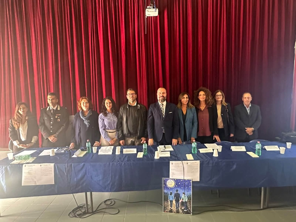 Lamezia Terme, cittadinanza attiva e rispetto: il Comune incontra gli studenti dell’I.C. Nicotera-Costabile - Foto: Uff. Stampa Domenico Gianturco 