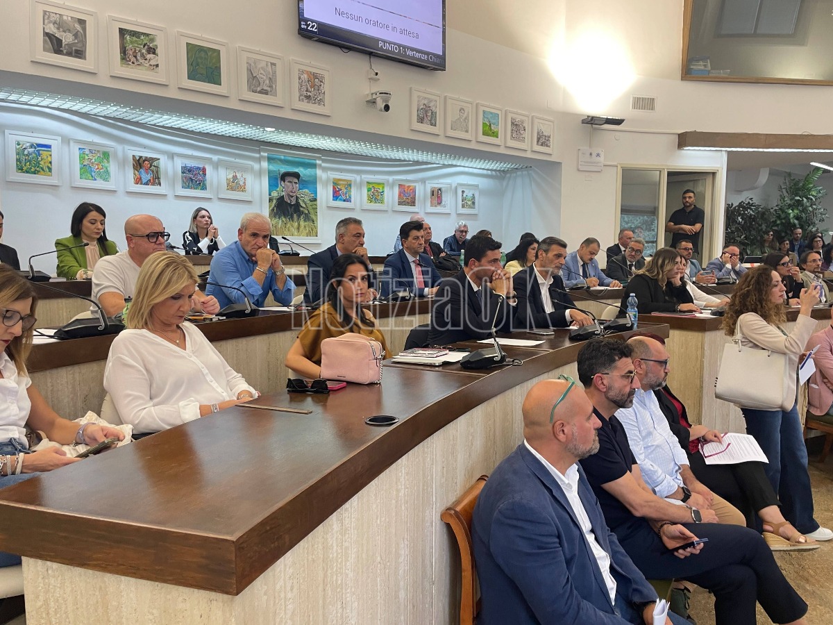Abramo Customer Care, i lavoratori in Consiglio: «Non chiediamo assistenza, vogliamo lavorare» - Consiglio comunale Vertenza Konecta e Chiama Roma - Foto Redazione 22.10.2026