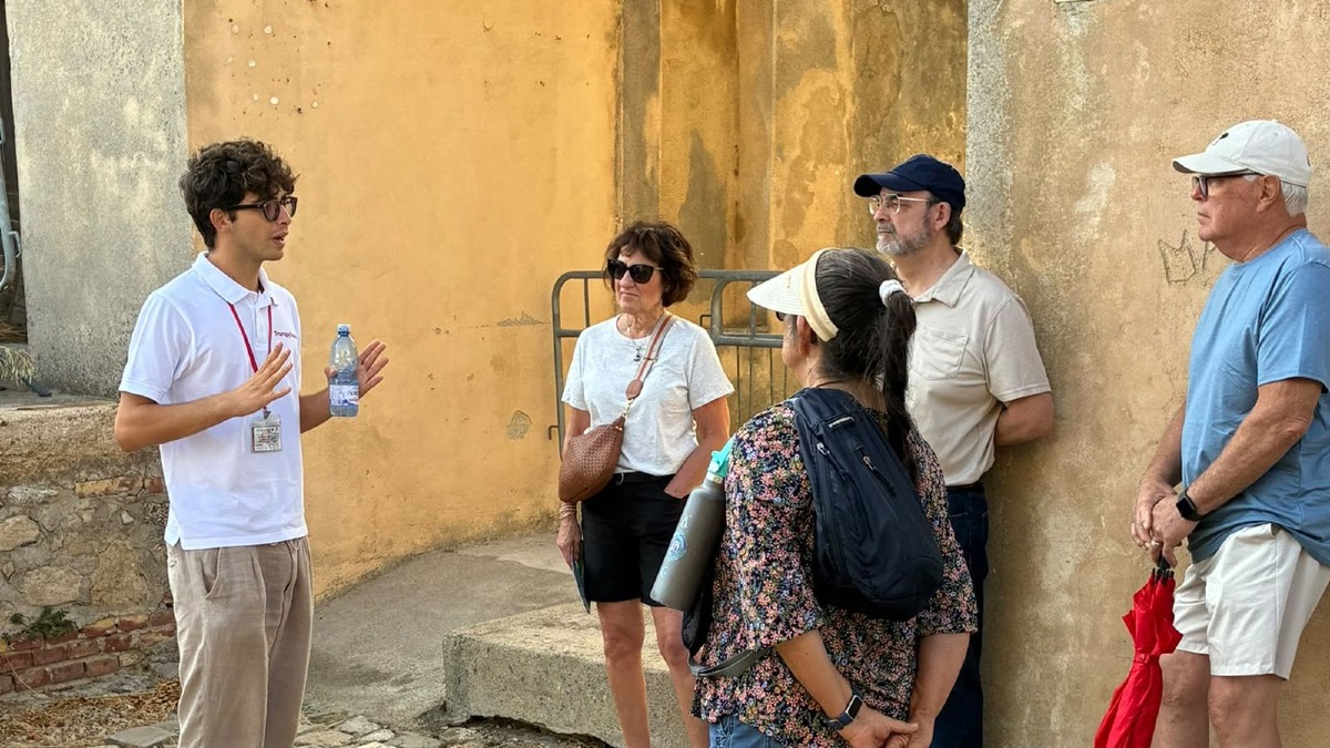 Andrea Cafarda, studia Giurisprudenza e racconta Crotone ai croceristi - Andrea Cafarda