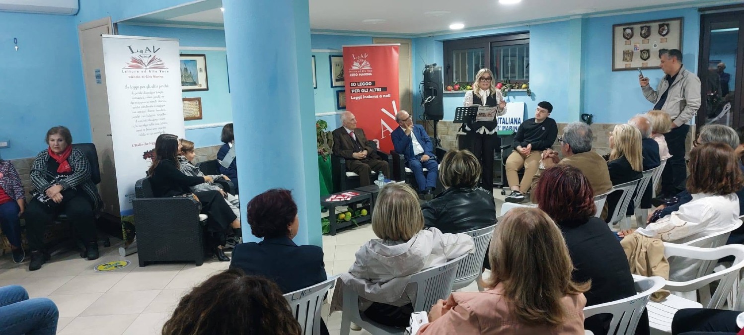 Cirò Marina, un omaggio a Iginio Carvelli: la cultura unisce attraverso le storie e la lettura - Foto: Uff. Stampa Fnp-Cisl Magna Grecia