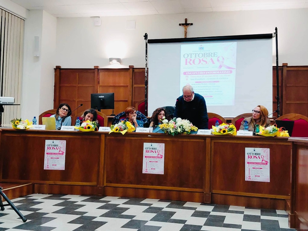 Girifalco, Ottobre Rosa: prevenzione e salute al centro dell’incontro in Comune - Foto: Uff. Stampa Comune di Girifalco