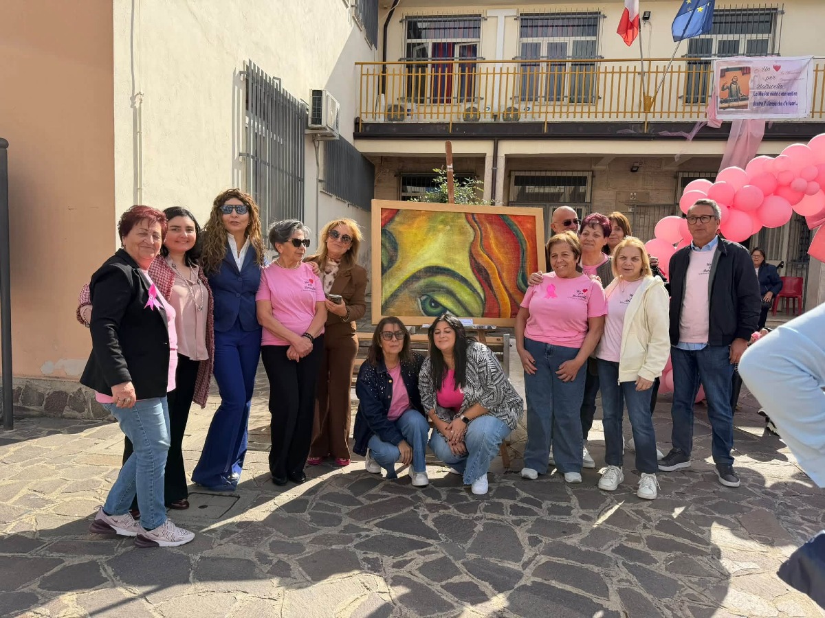 Botricello si tinge di rosa, una passeggiata per promuovere la prevenzione