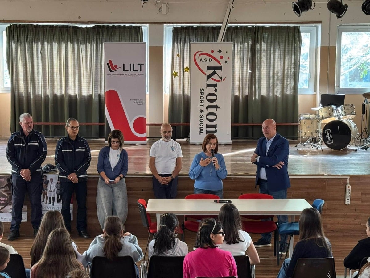 Family Biker, a Crotone sport, salute e sostenibilità coinvolgono studenti e famiglie - Foto: Uff. Stampa Kroton Sport&Social 