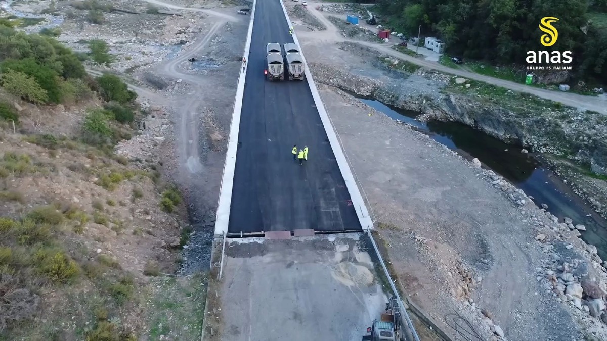 (VIDEO) Longobucco - Viadotto Ortiano 2, collaudo con 12 camion: si avvicina la riapertura -  Foto Uff Stampa Anas