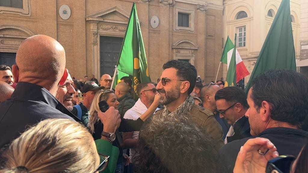 Caro vita, Tomaino (Confial): «Al fianco di produttori e autotrasportatori» - Foto Uff Stampa Confial 