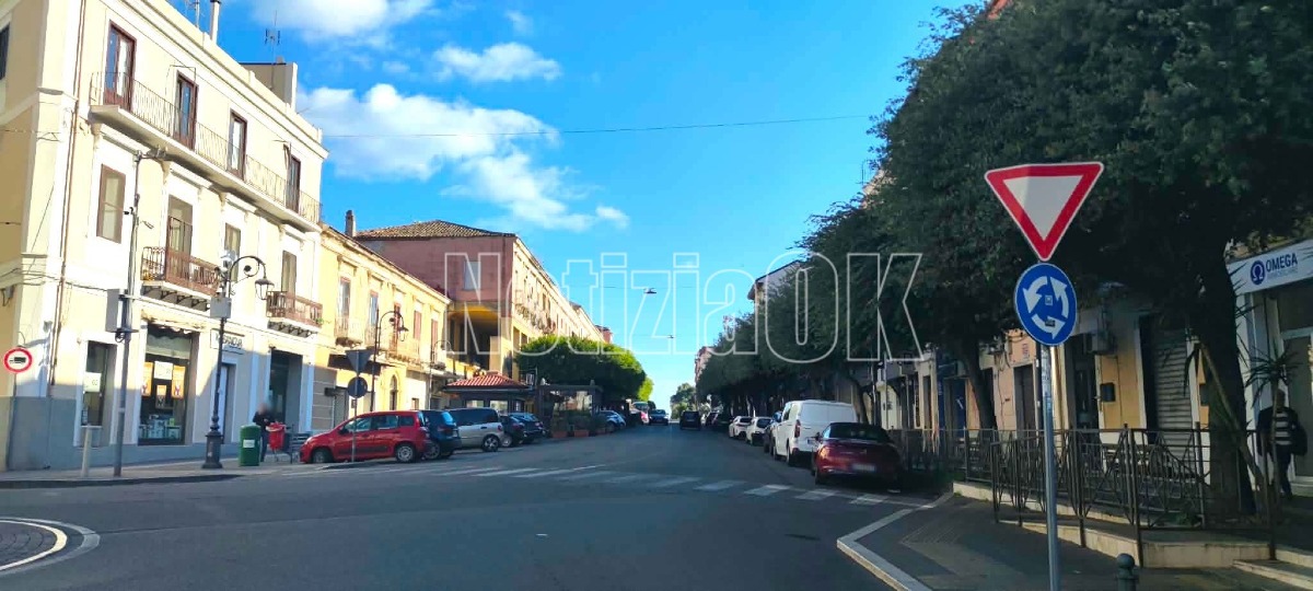 Crotone, manifestazione del 30 ottobre: divieti di sosta in diverse vie del centro - Foto: Redazione
