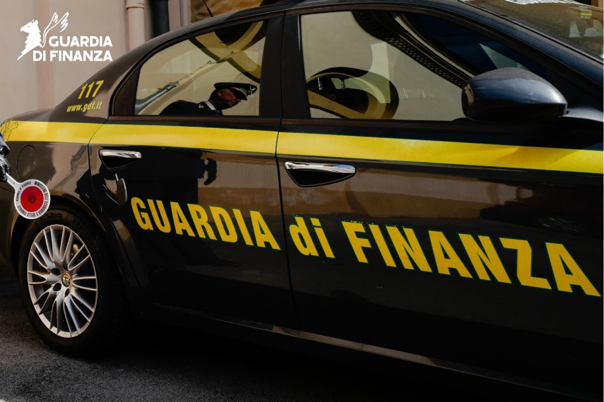 Halloween, sequestrati oltre 564 articoli non sicuri: multe fino a 10mila euro - 
