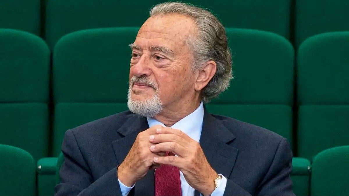 Cetraro ricorda il professor Rosario Aiello, il cordoglio del Comune - Foto Uff. Stampa Comune di Cetraro 