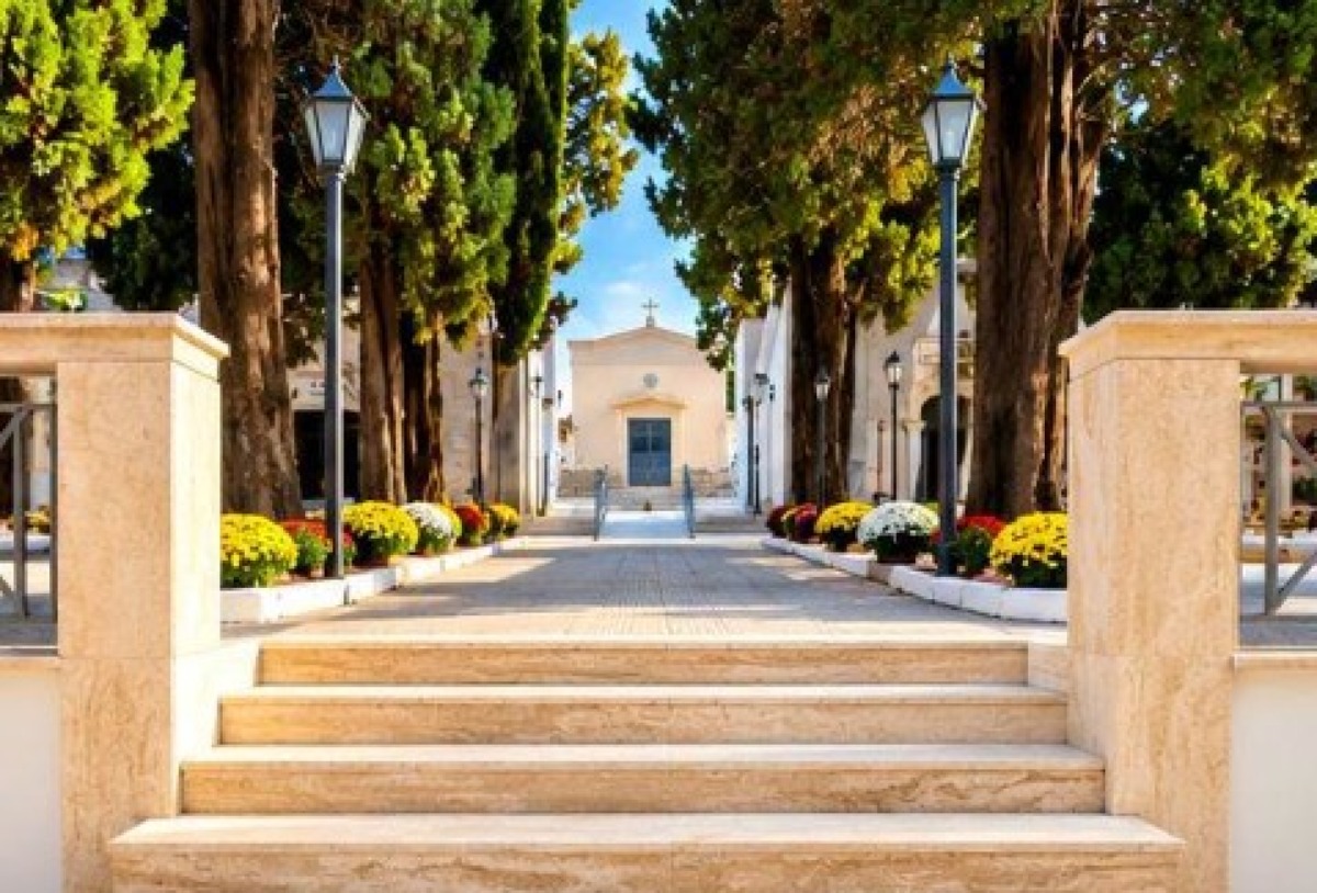 Squillace, conclusi i lavori di riqualificazione del cimitero comunale: in arrivo altri 93.500 euro - Foto: Uff. Stampa Comune di Squillace