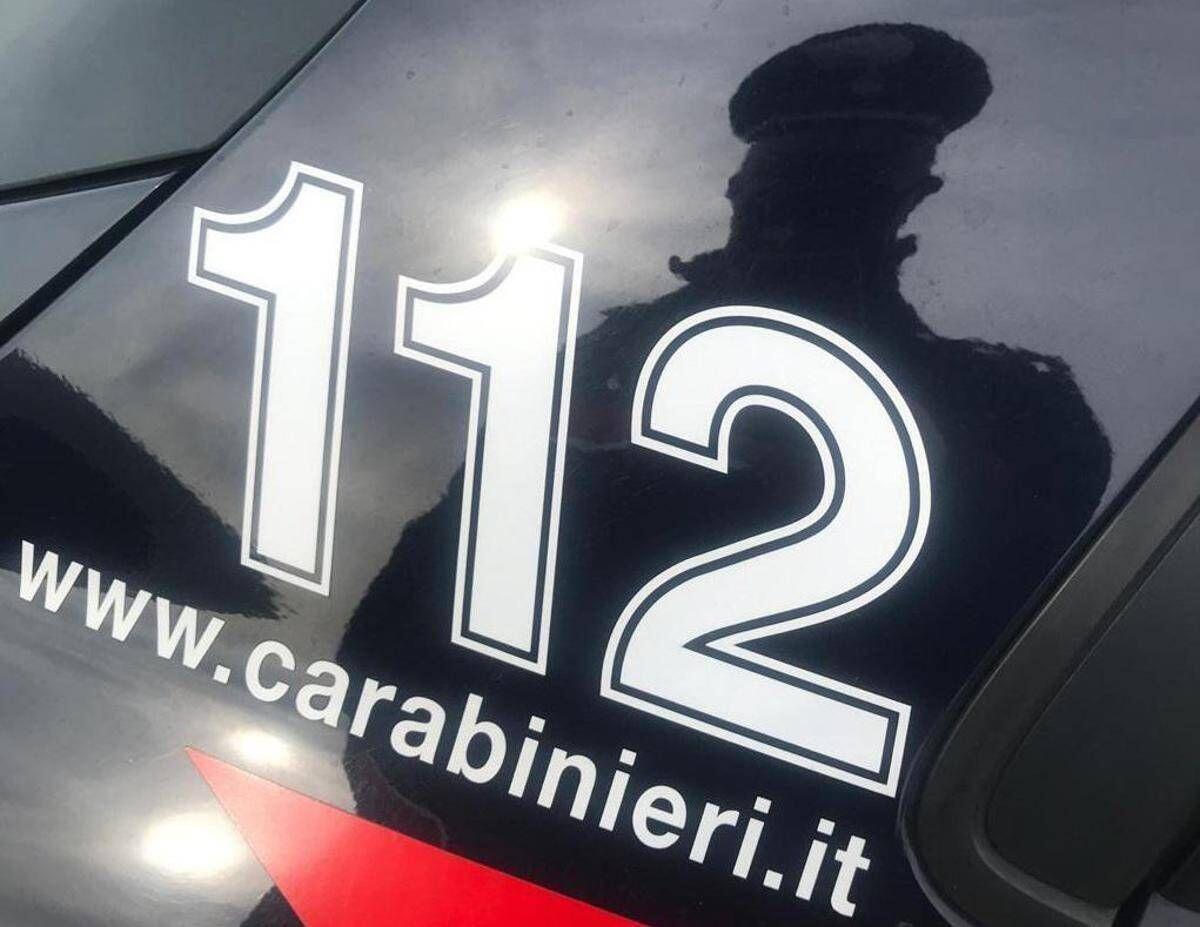 Napoli, strattona bimbo di 5 anni e tenta di portarlo via: denunciato 45enne - 
