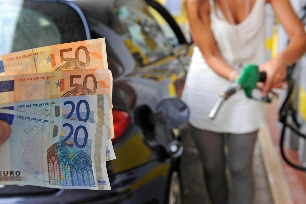 Caro carburanti, Cgia: "Nonostante price cap famiglie e imprese a ottobre spenderanno 1,1 miliardi di euro in più" - 