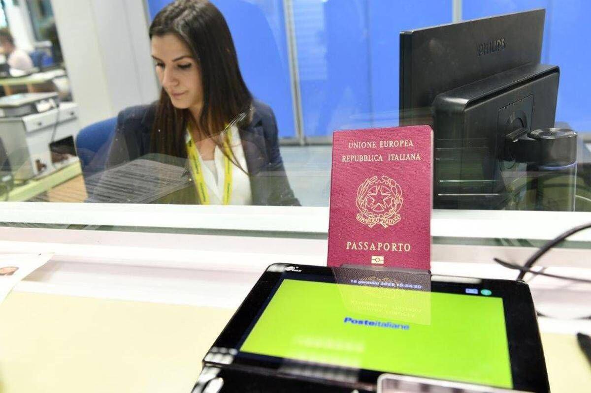 Poste, passaporti da record: superate 300mila richieste - 