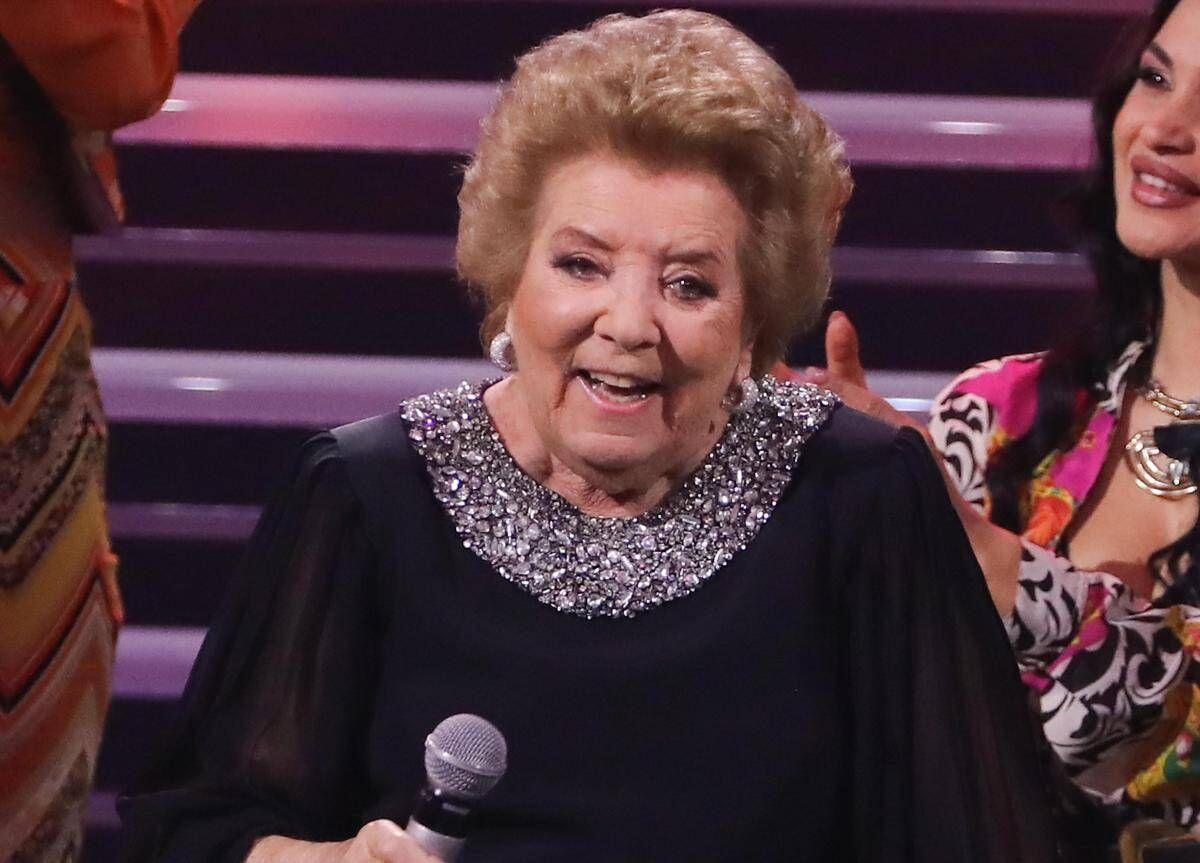 Addio a Wilma De Angelis, la cantante è morta a 96 anni - 