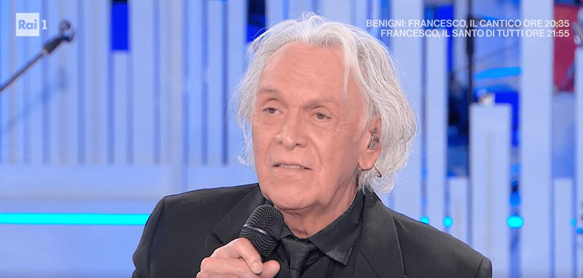 Domenica In, tensione in studio: Riccardo Fogli si agita per la foto 'persa'. Cosa è successo - 