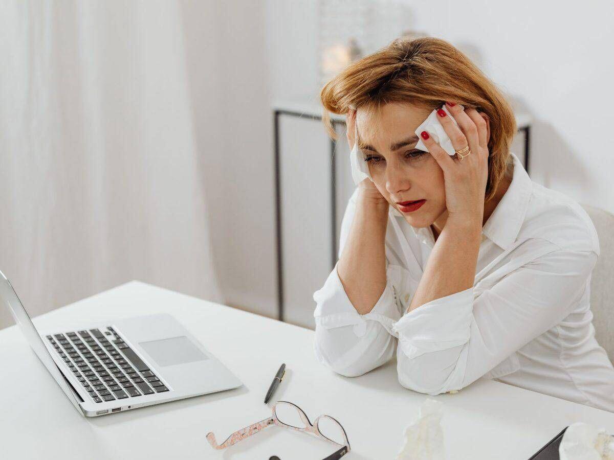 Tumore al seno: vampate per 70% donne con cancro al seno, esperti: "Un aiuto da terapia orale" - 