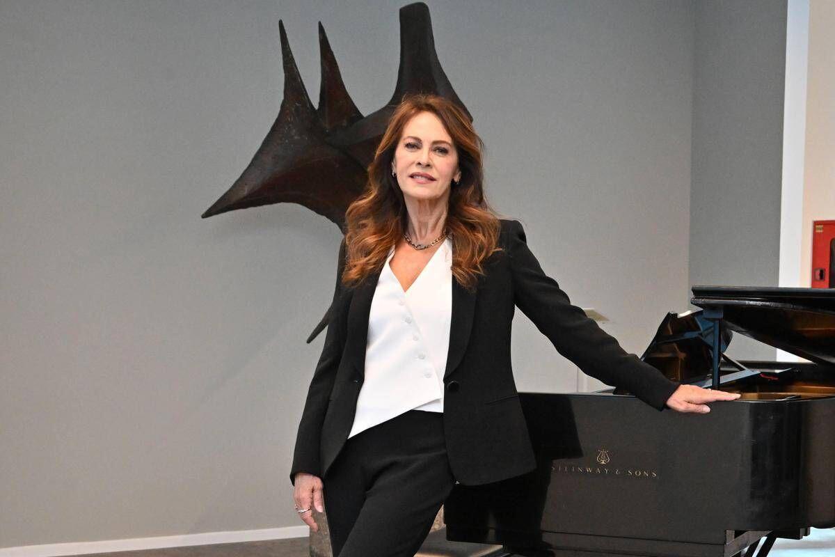 Elena Sofia Ricci: "Prima serata troppo tardi, mancanza di rispetto per il pubblico" - 