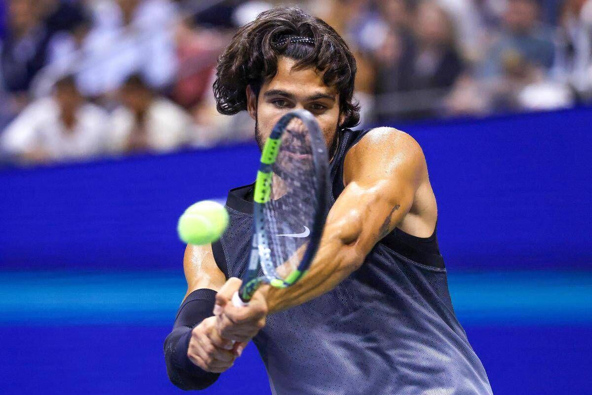 Esordio vincente per Alcaraz a Tokyo, Michelsen ko in tre set: affronterà Arnaldi al 2° turno - 