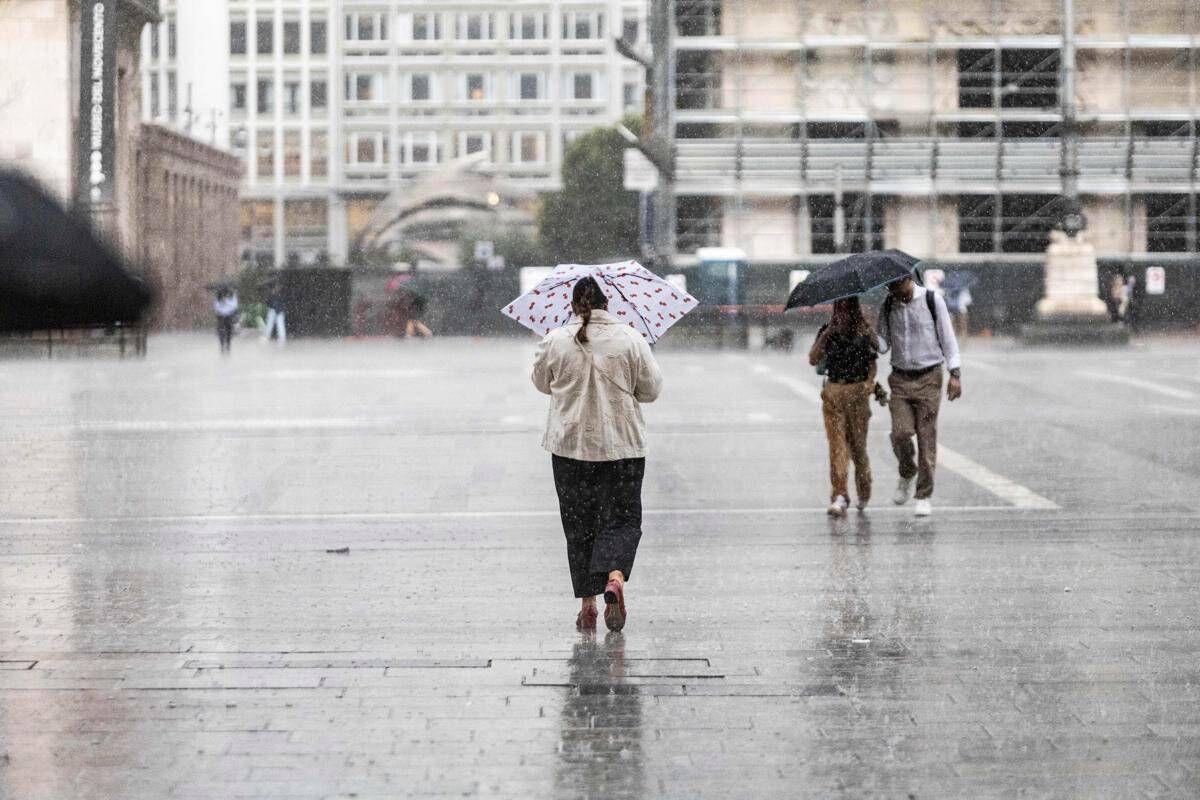 Maltempo, scuole chiuse e allerta meteo arancione e gialla per temporali sabato 10 ottobre: le regioni a rischio - 