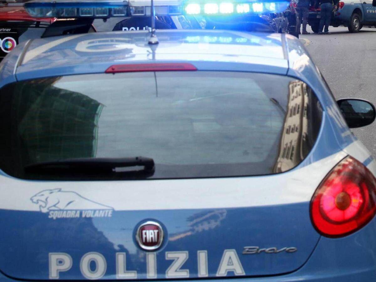 Bari, ragazzo denuncia presunte molestie sessuali: parroco ai domiciliari - 